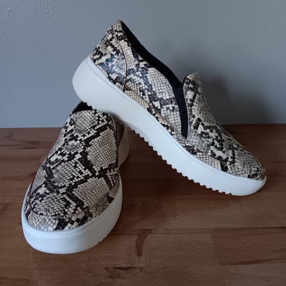 Vionic Shoes - Vionic Kearny Loafer Sneaker Womens 8.5 W Snakeskin Slip-on Leather Orthotic